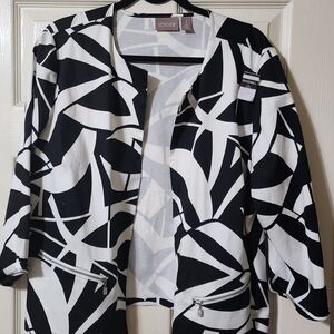Black and White Abstract Women's Top 3 Pieces
